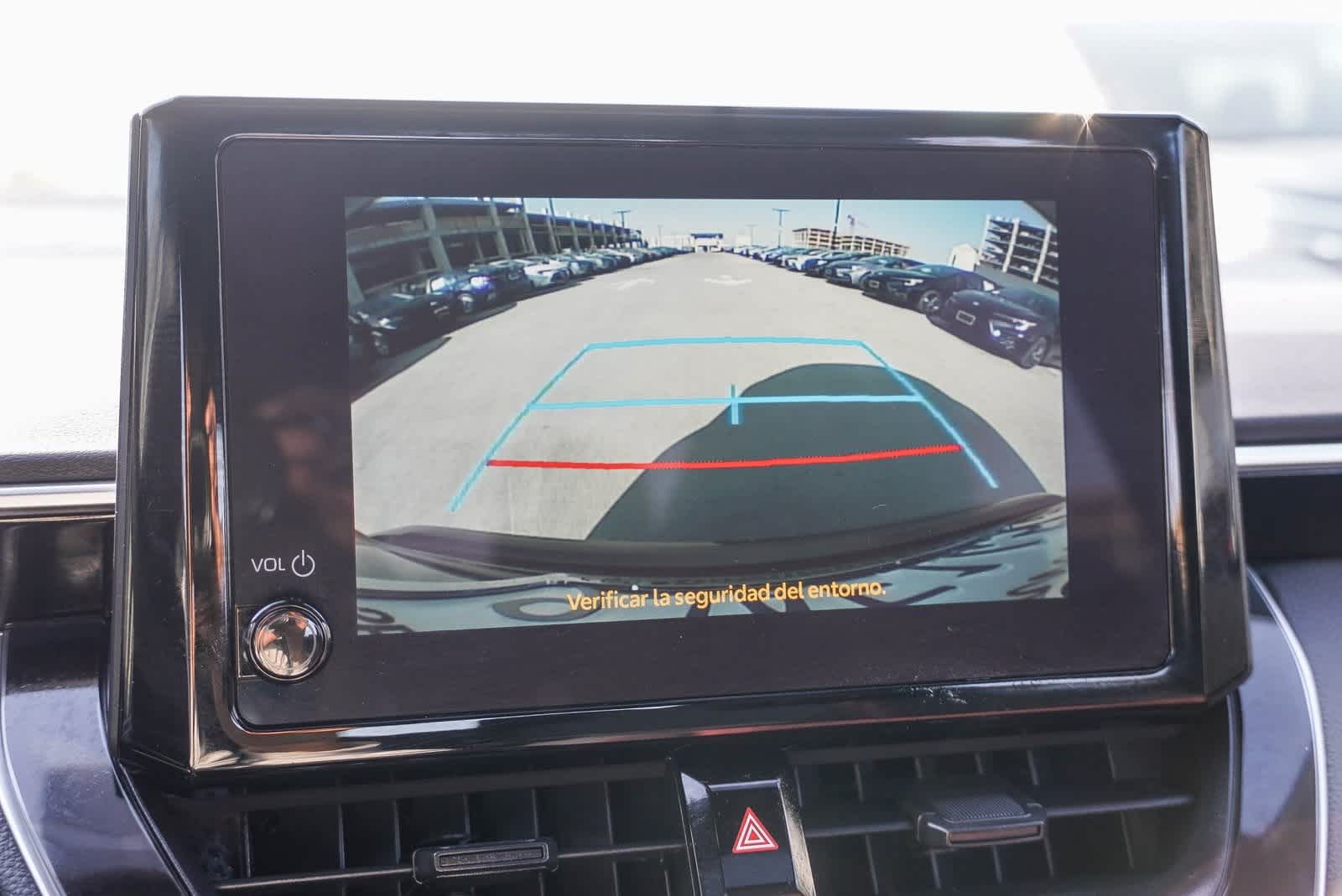 Vehicle image 25 of 27