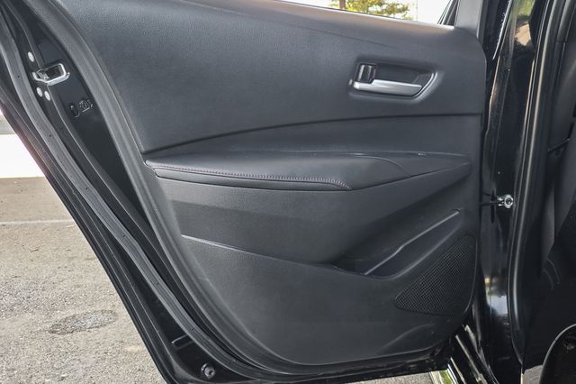 Vehicle image 23 of 24
