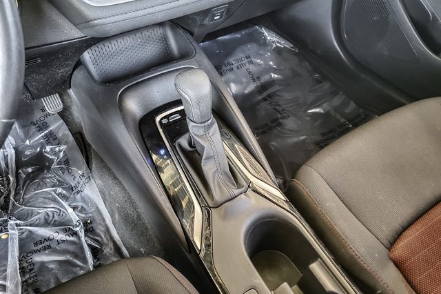 Vehicle image 11 of 24