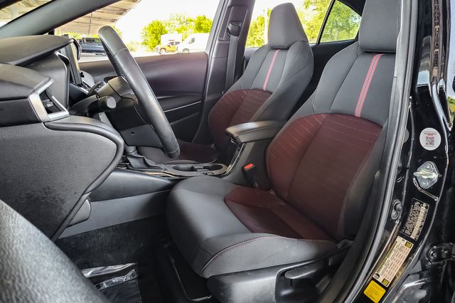 Vehicle image 4 of 24