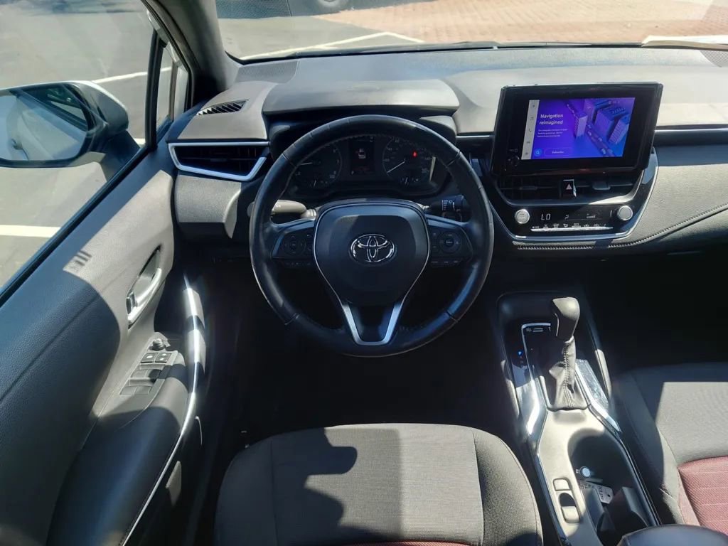 Vehicle image 15 of 30