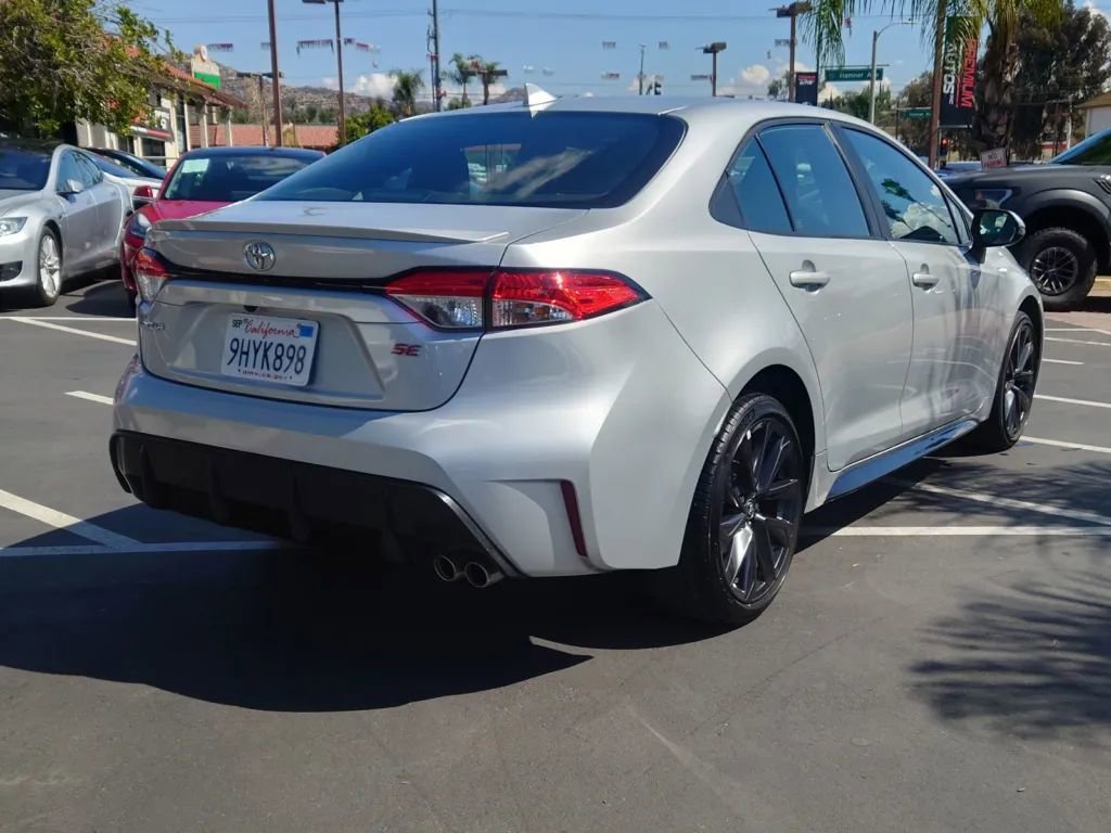 Vehicle image 2 of 30