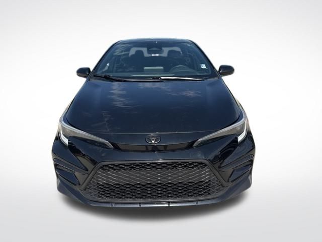 Vehicle image 2 of 33