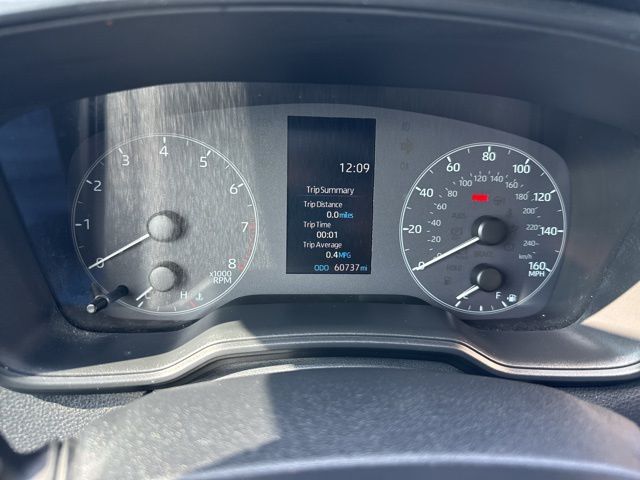 Vehicle image 20 of 33