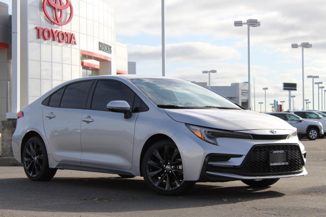 Vehicle image 6 of 28