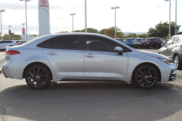 Vehicle image 7 of 28