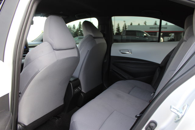 Vehicle image 11 of 28