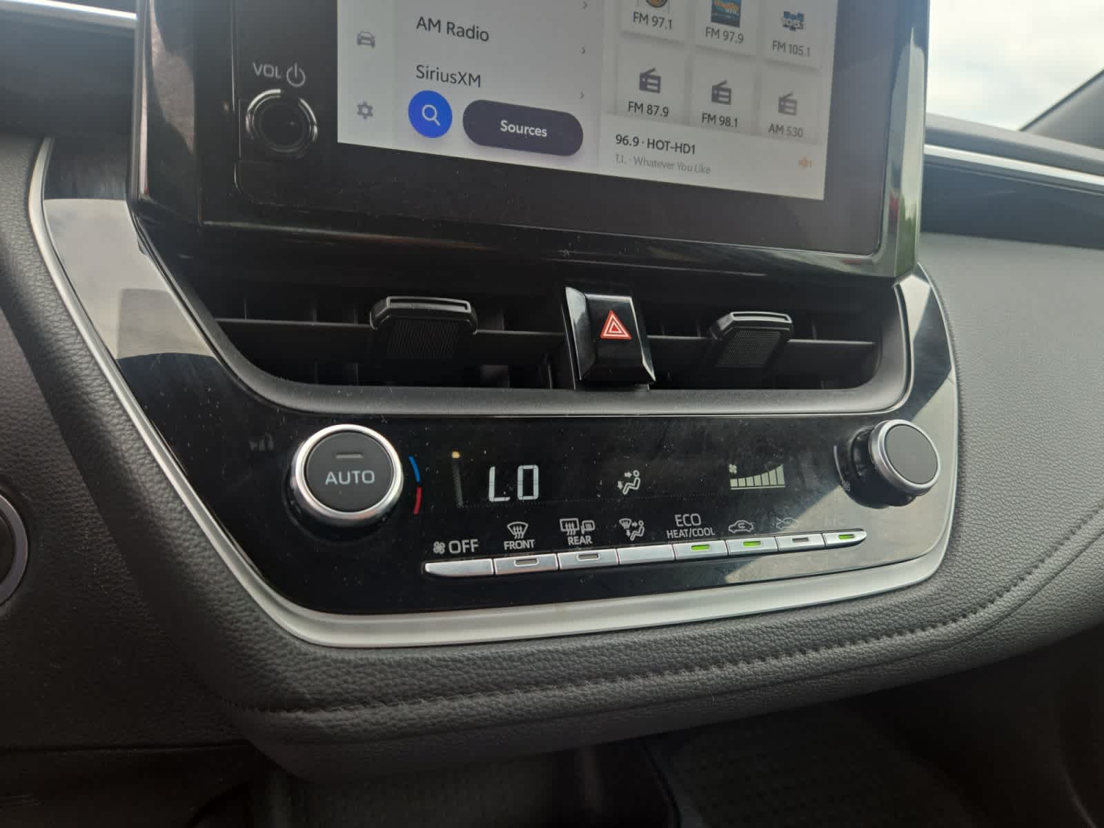 Vehicle image 24 of 25
