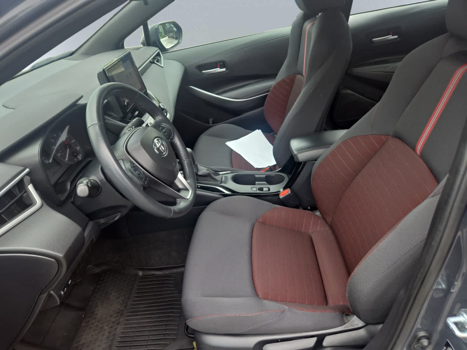 Vehicle image 9 of 25