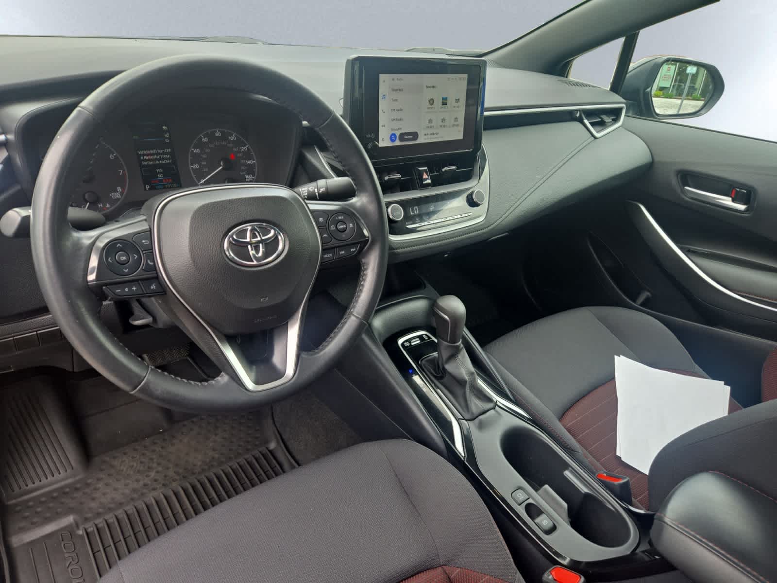 Vehicle image 8 of 25