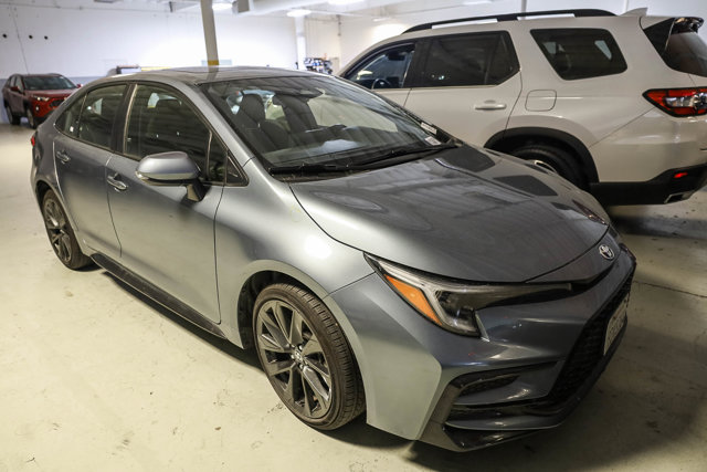 Vehicle image 2 of 2