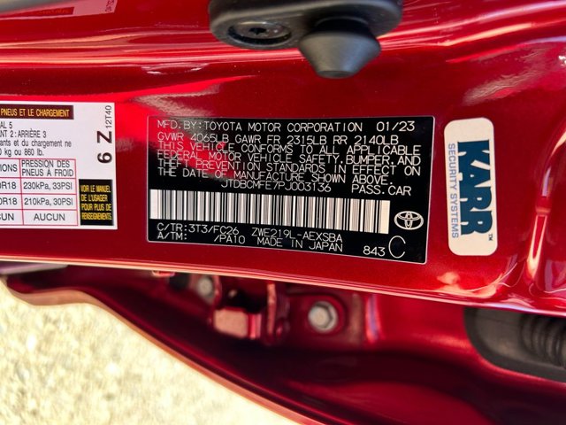 Vehicle image 33 of 36