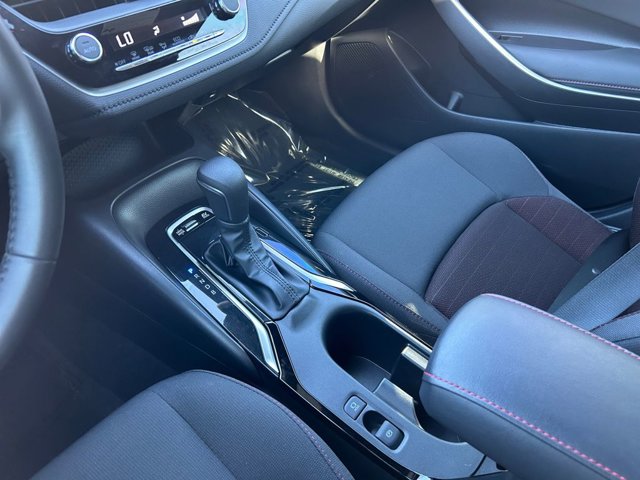 Vehicle image 19 of 36