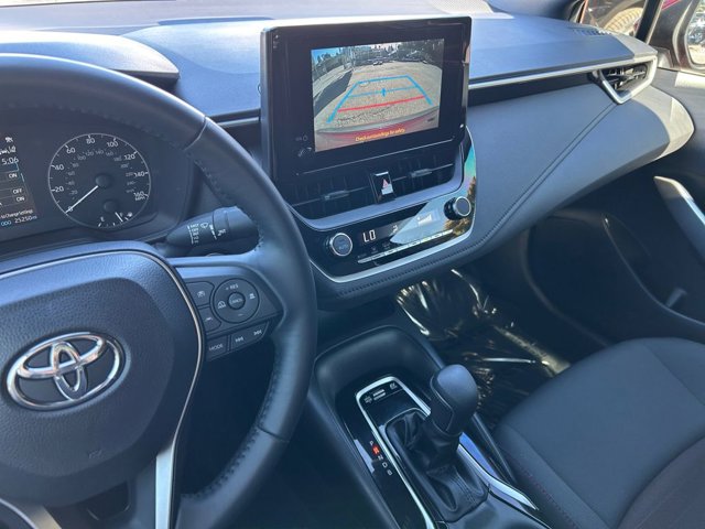 Vehicle image 18 of 36