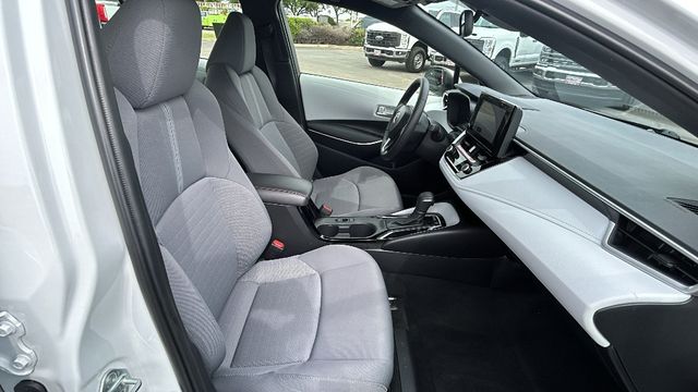 Vehicle image 11 of 23