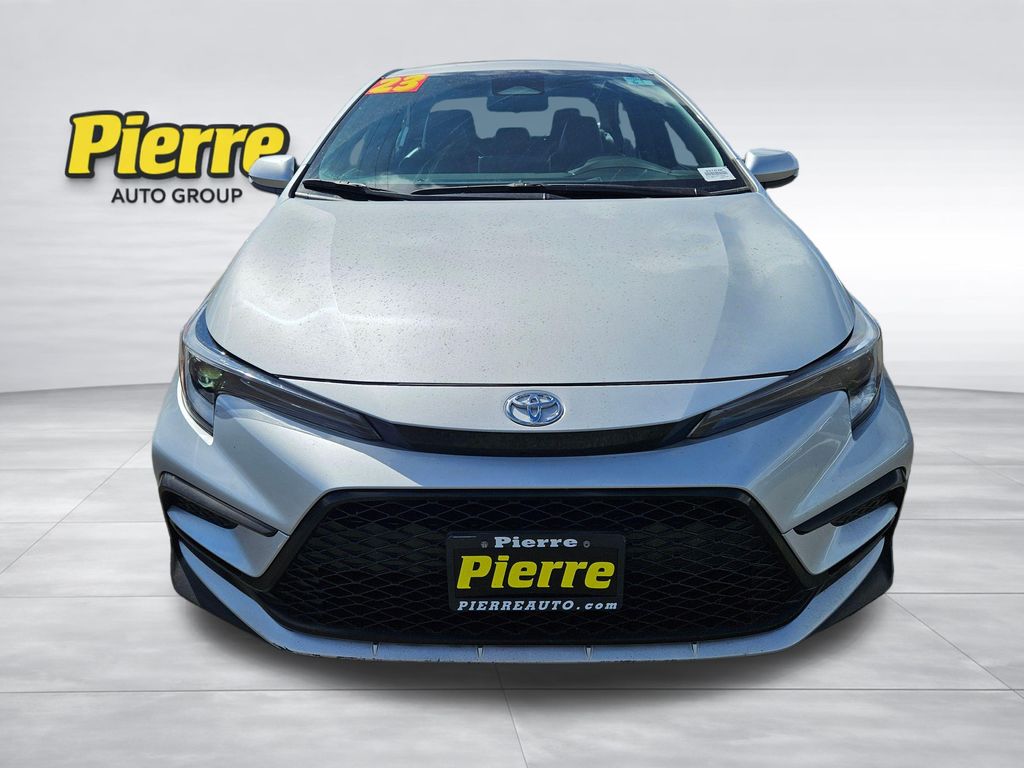 2023 Toyota Corolla XSE Image 2 of 32