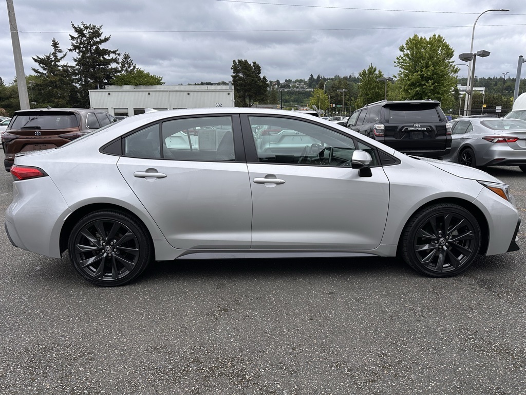 Vehicle image 3 of 25