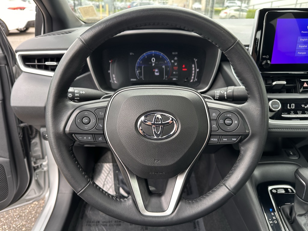 Vehicle image 19 of 25