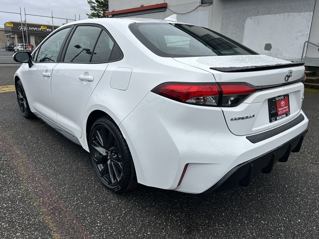 Vehicle image 6 of 25