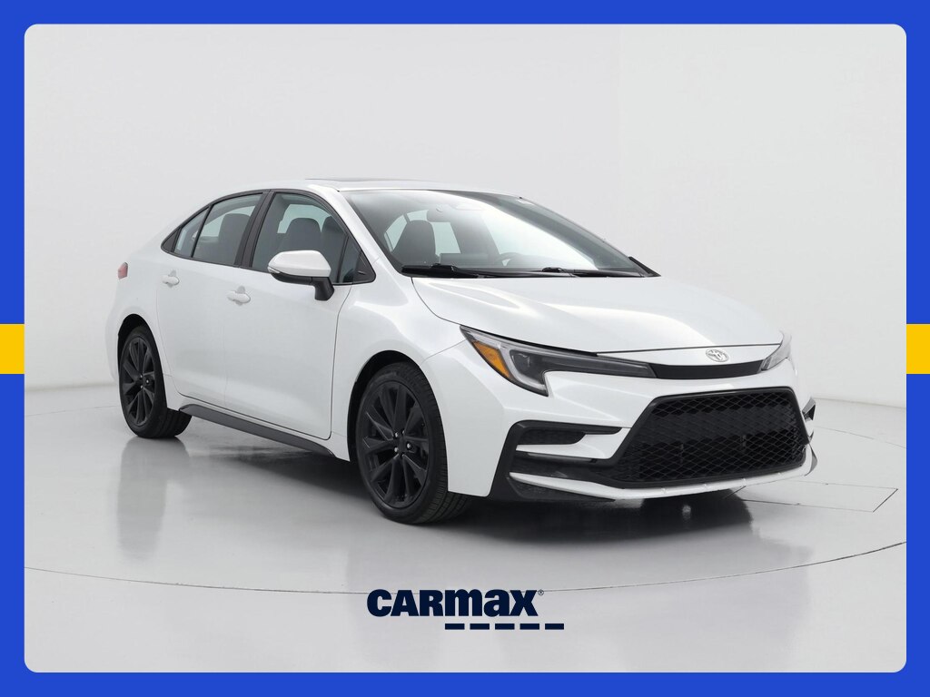 2023 Toyota Corolla XSE Image 3 of 22