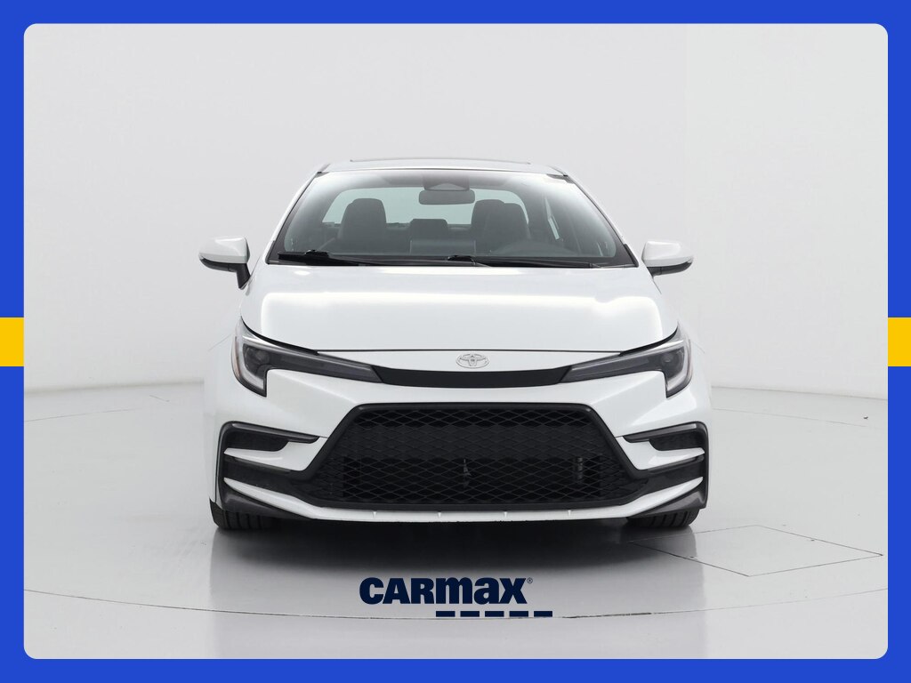 2023 Toyota Corolla XSE Image 2 of 22