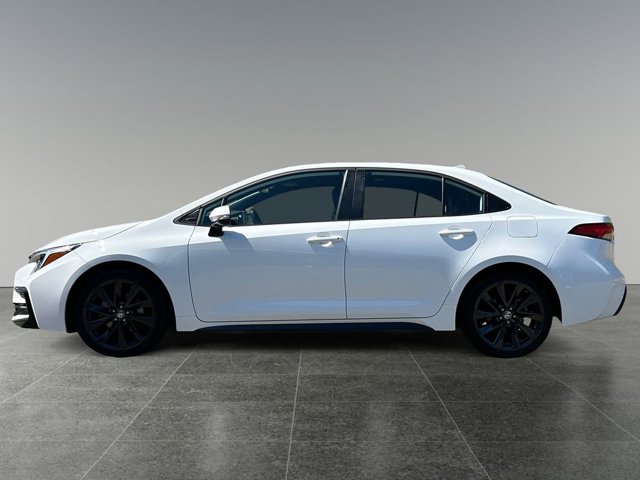 Vehicle image 8 of 36