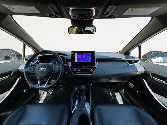 Vehicle image 13 of 36