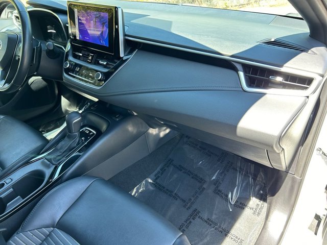 Vehicle image 26 of 36