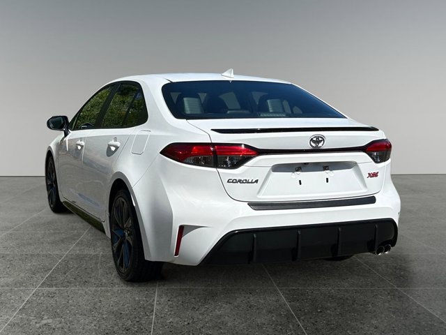 Vehicle image 7 of 36