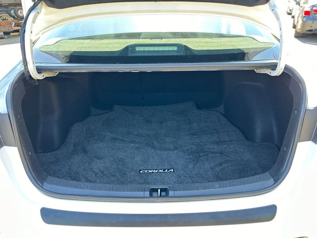Vehicle image 24 of 36
