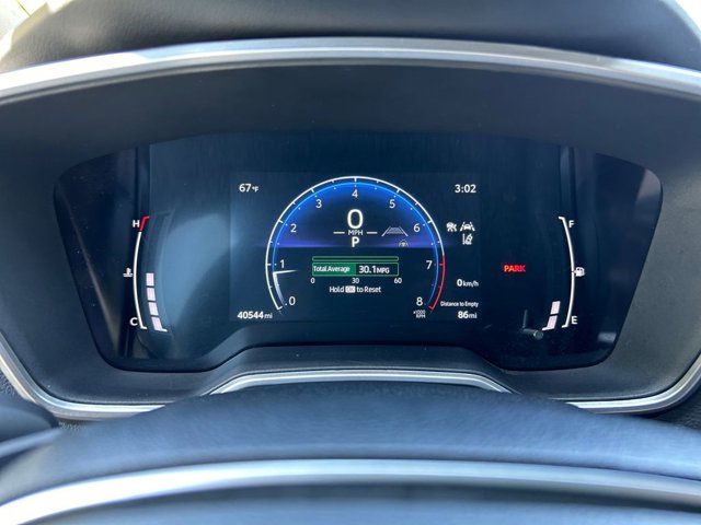Vehicle image 16 of 36