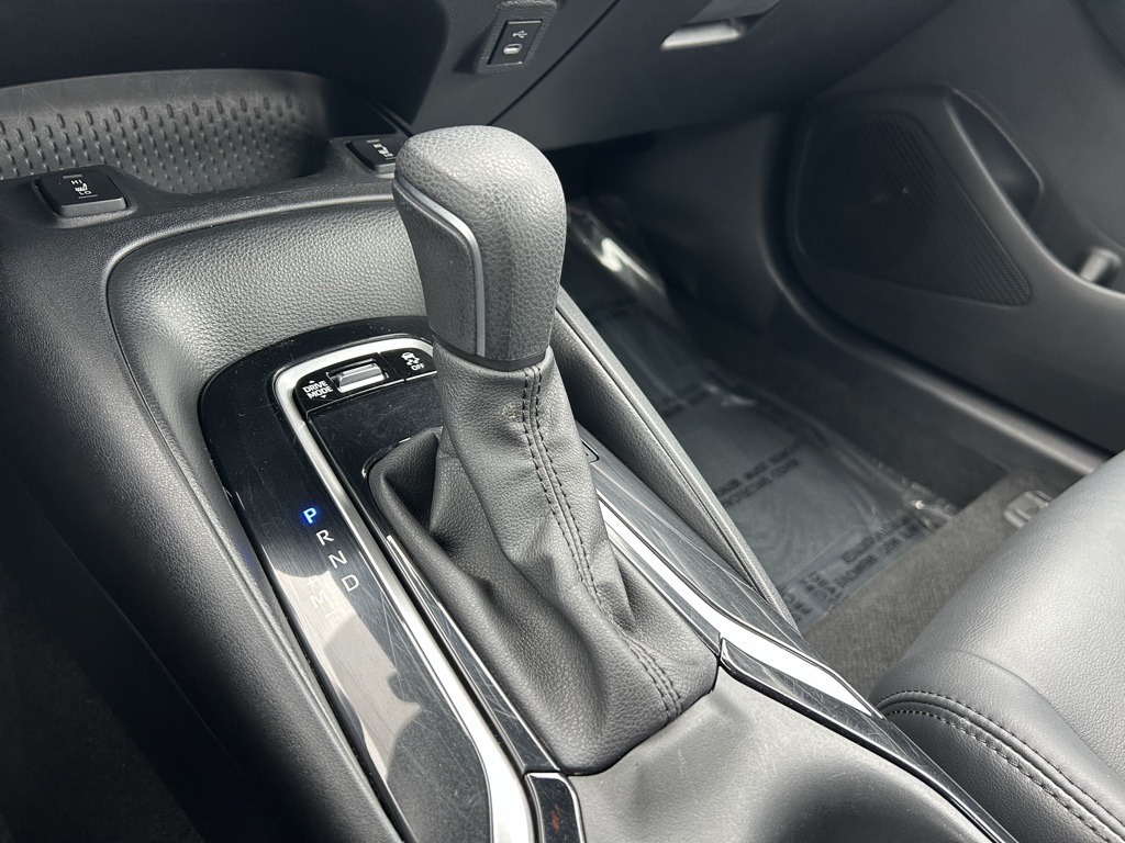 Vehicle image 20 of 25