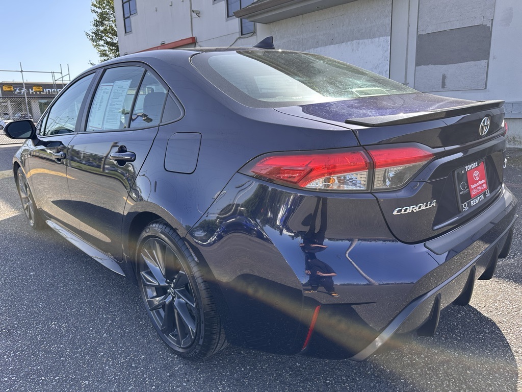 Vehicle image 5 of 25