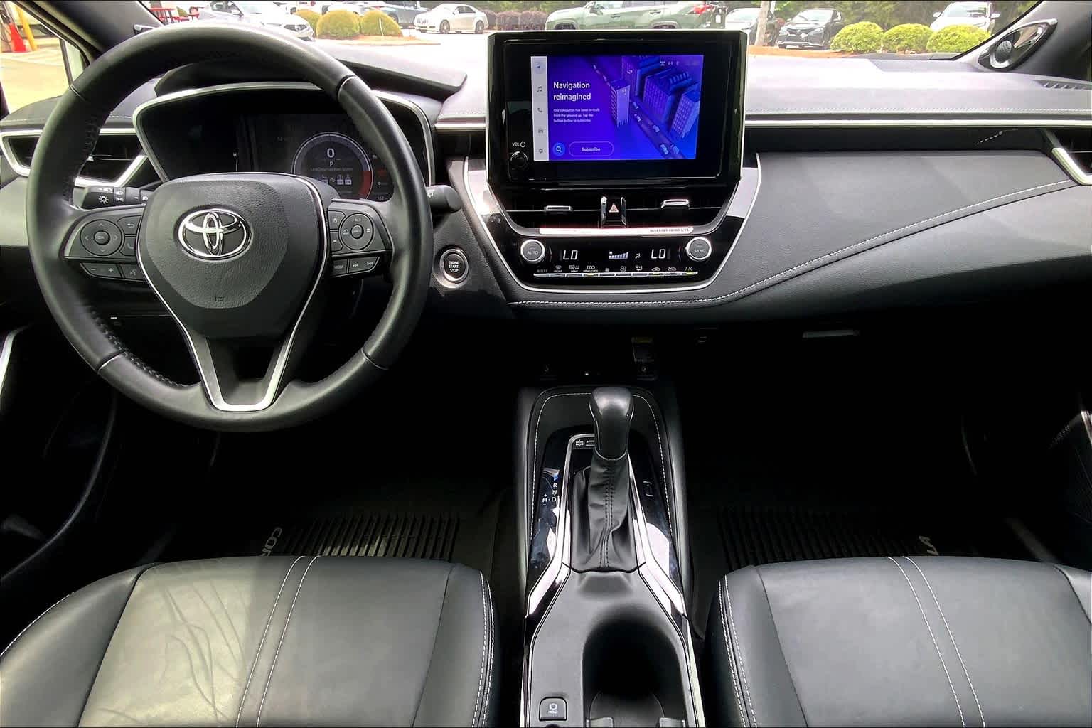 Vehicle image 14 of 32