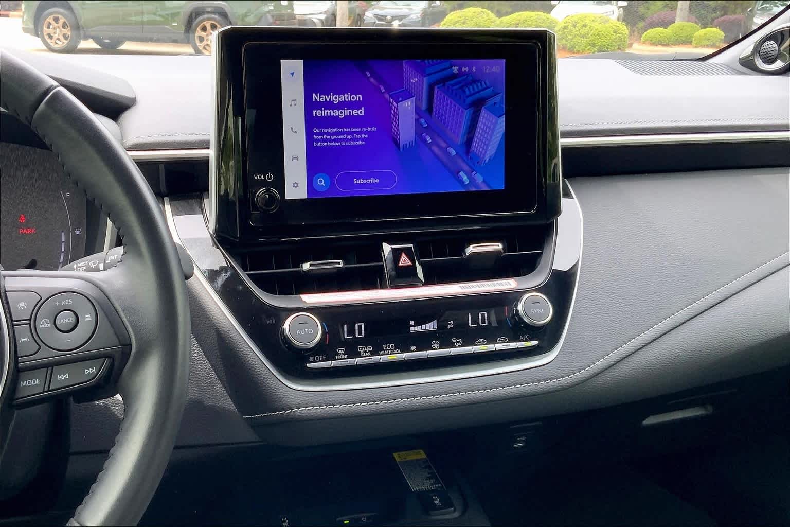 Vehicle image 8 of 32