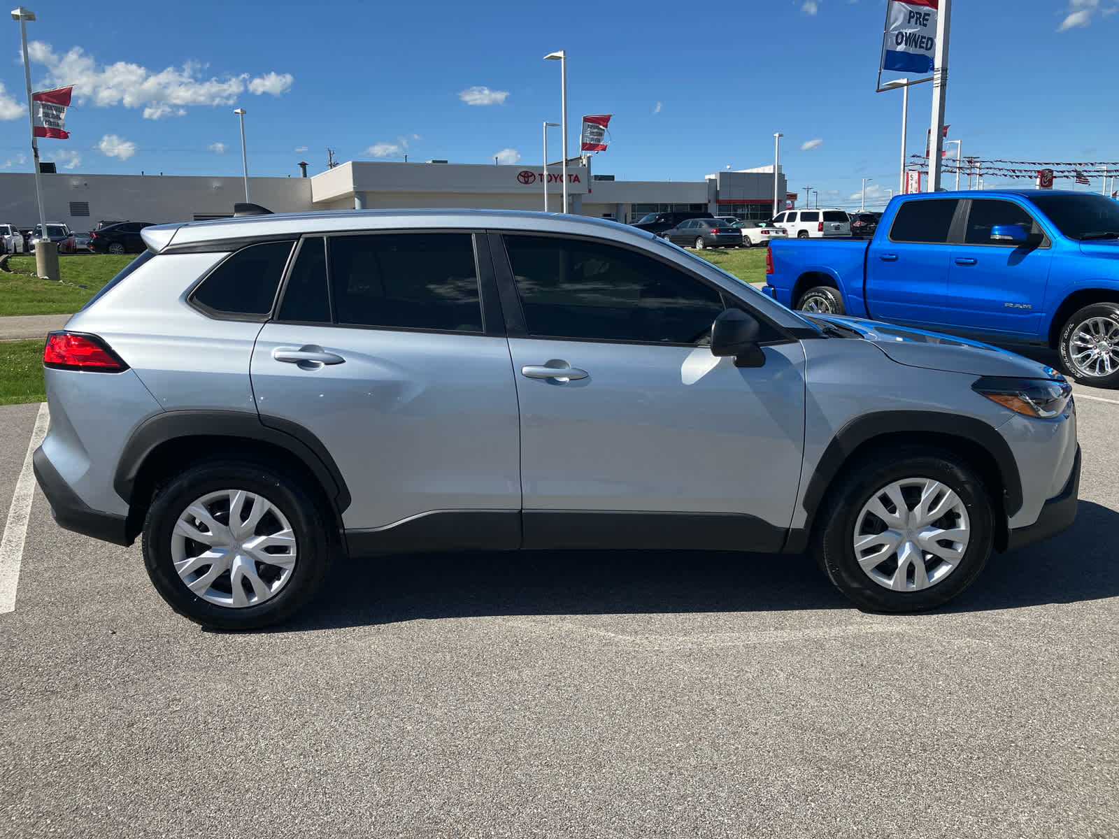 Vehicle image 4 of 30