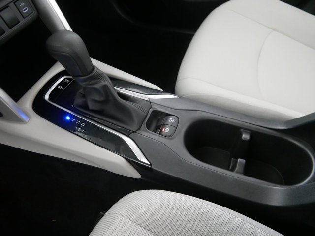 Vehicle image 24 of 36