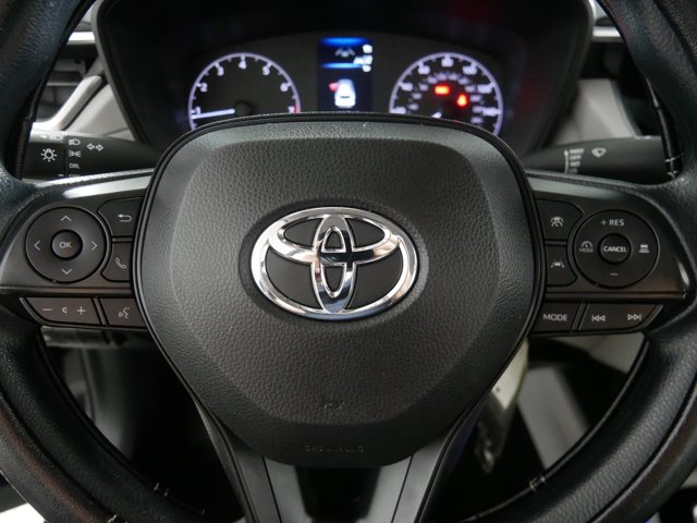 Vehicle image 25 of 36