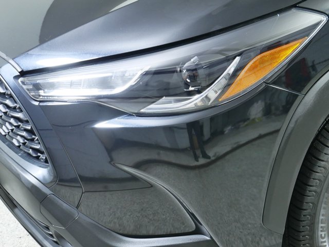Vehicle image 16 of 36