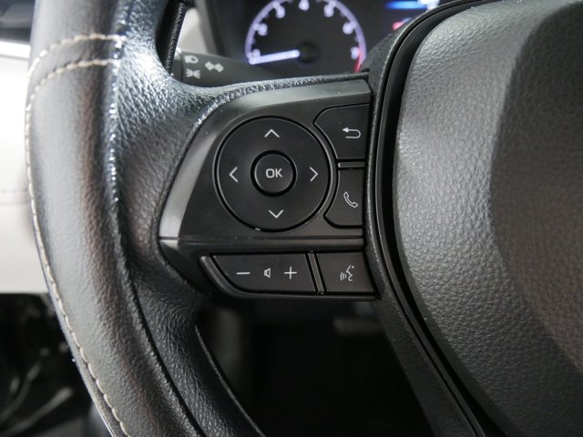 Vehicle image 27 of 36