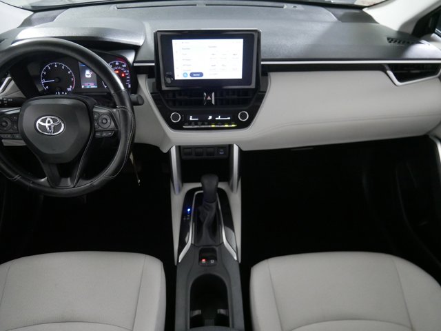 Vehicle image 10 of 36