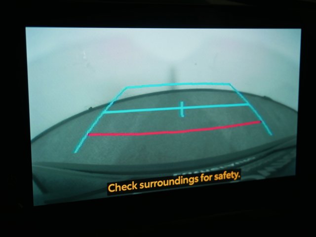 Vehicle image 33 of 36