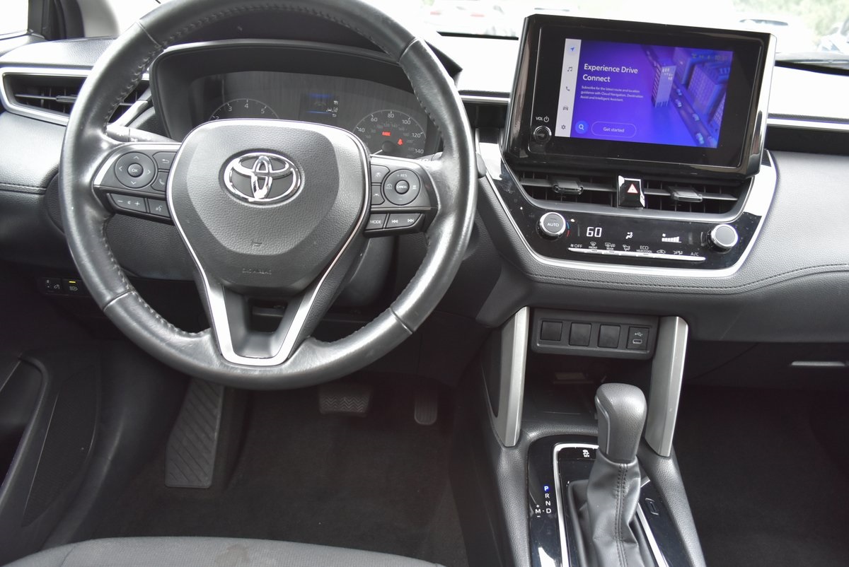 2023 Toyota Corolla Cross LE Image 22 of 35
