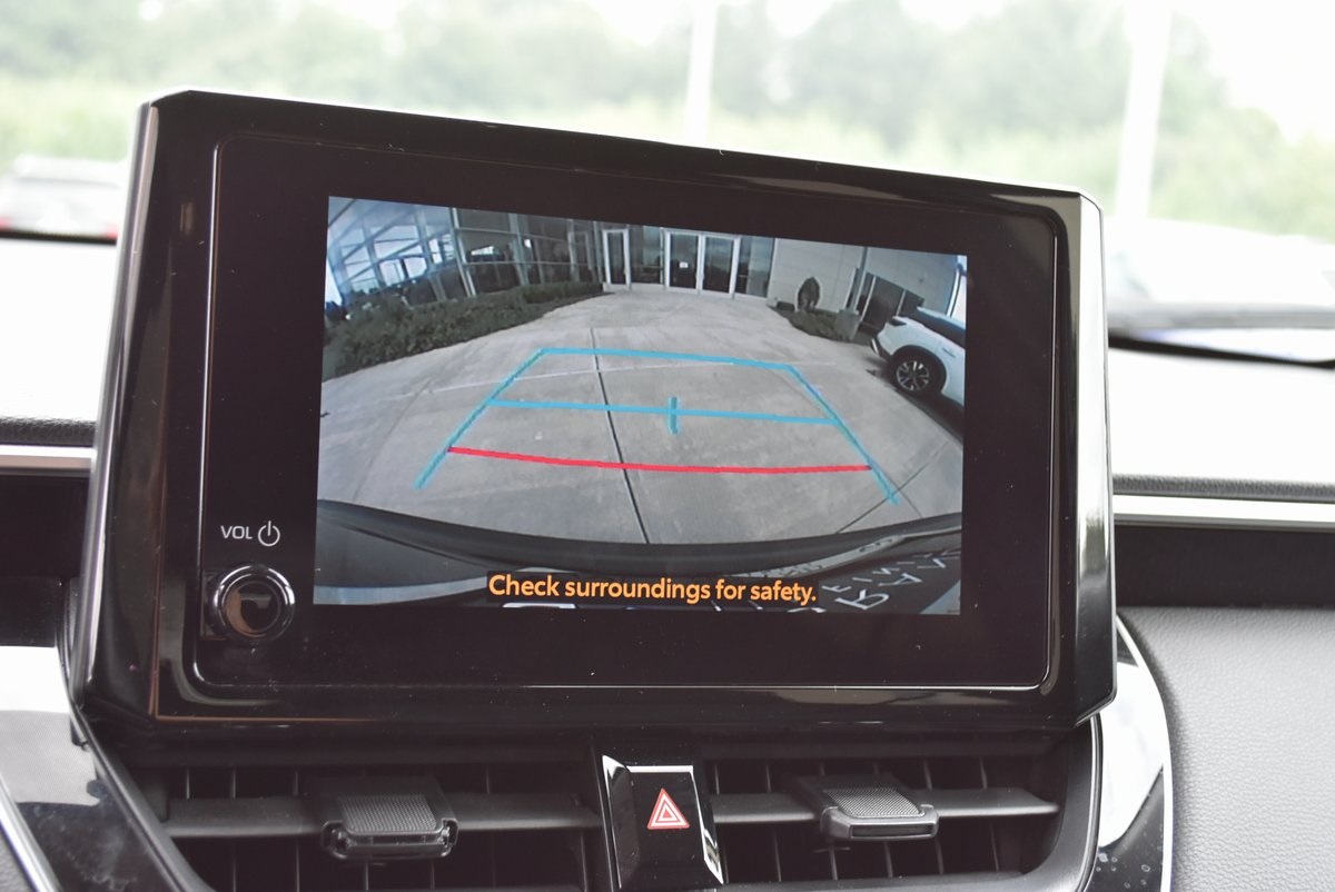 2023 Toyota Corolla Cross LE Image 25 of 35