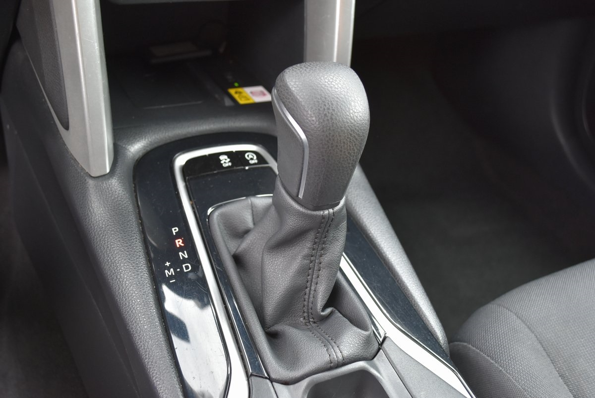 2023 Toyota Corolla Cross LE Image 27 of 35