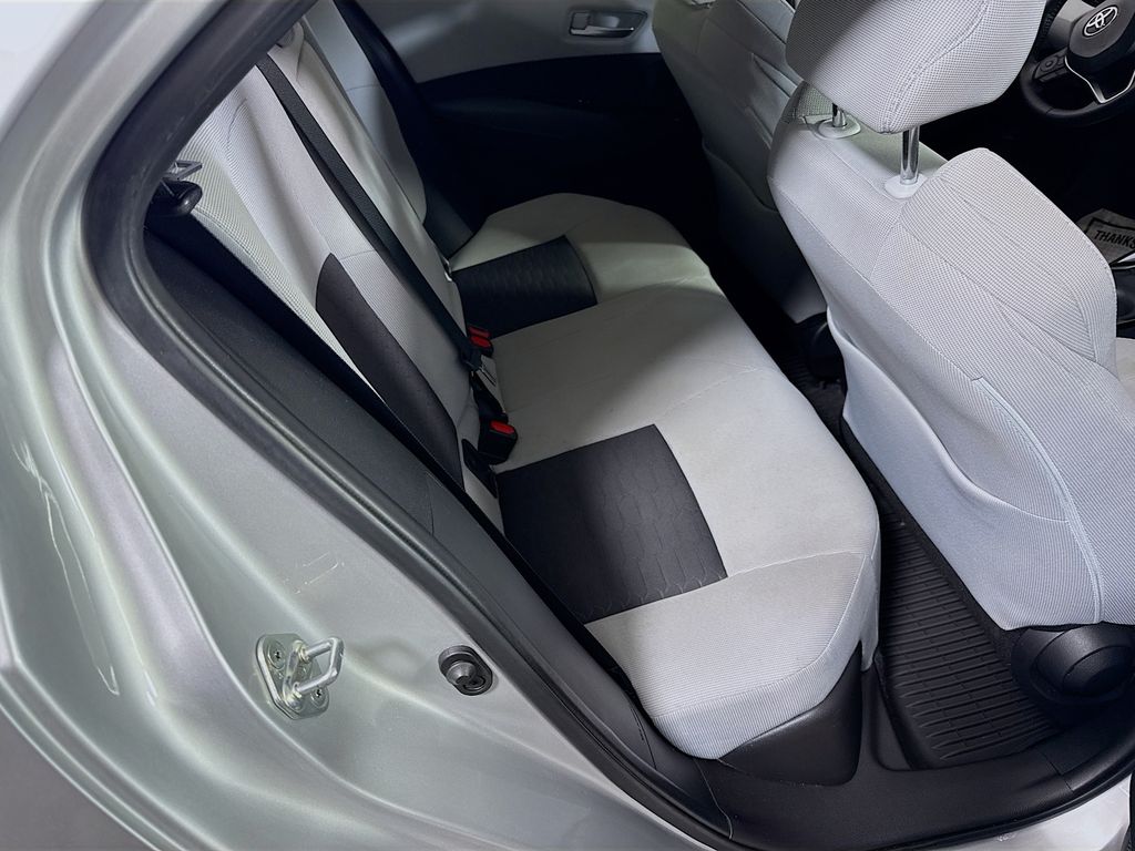 2023 Toyota Corolla SE Image 13 of 28