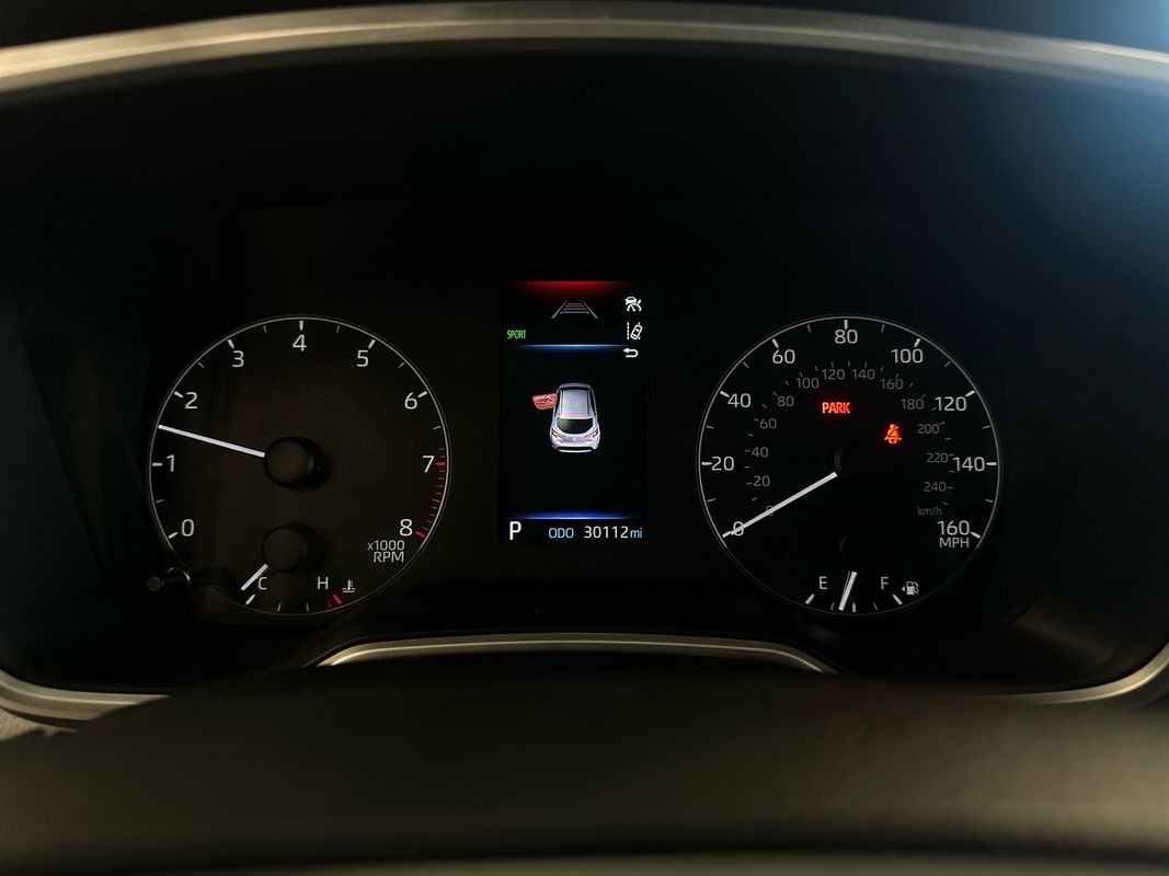 Vehicle image 22 of 34