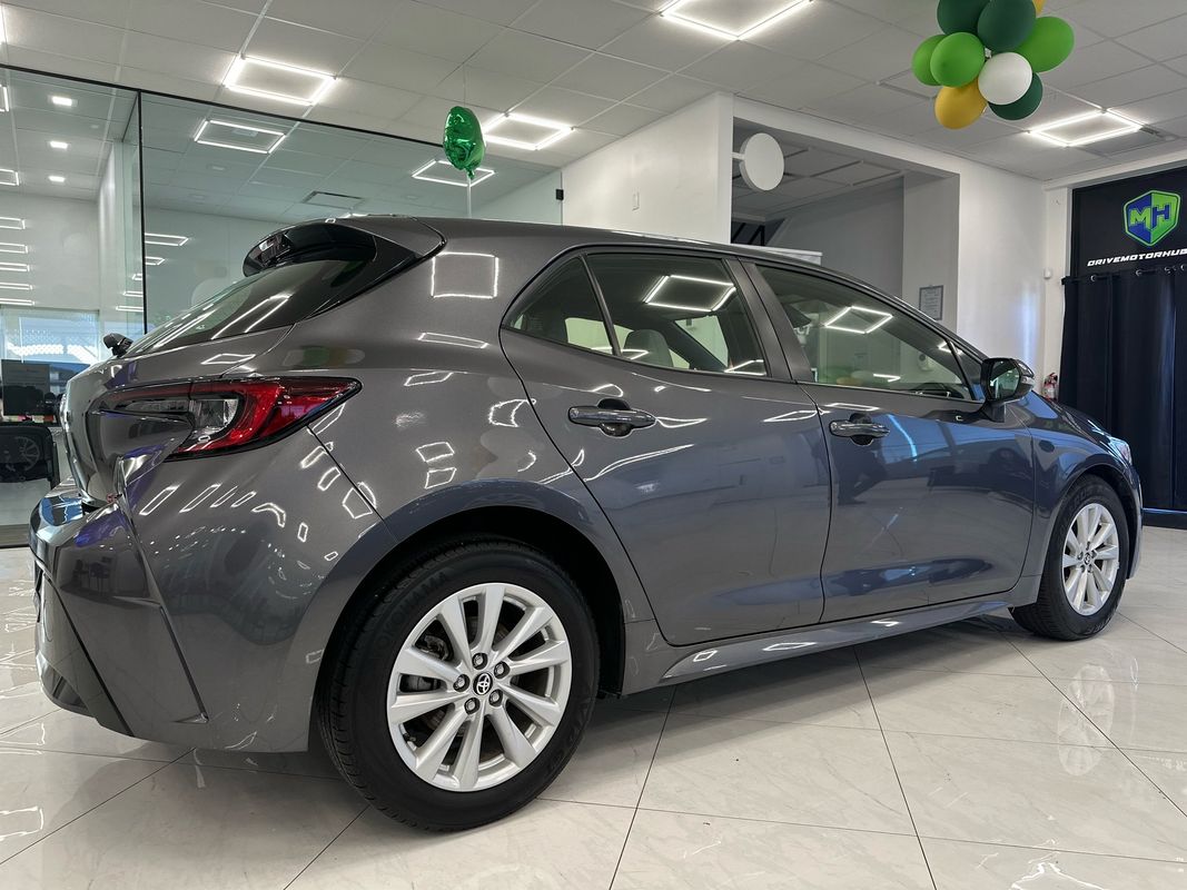 Vehicle image 5 of 34