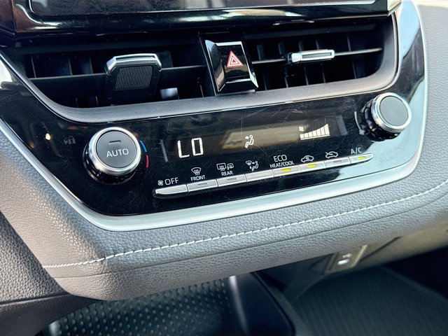 Vehicle image 27 of 55