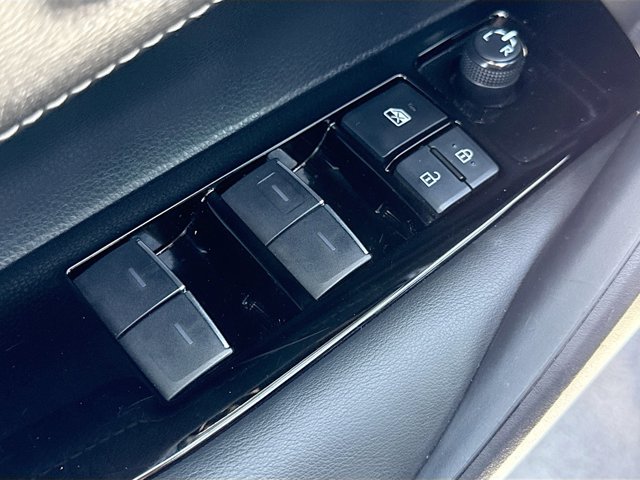Vehicle image 29 of 55
